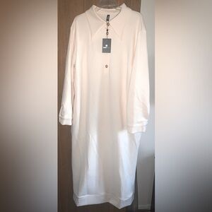 STYLEWE SIZE 2X GOWN/DRESS IN CREAM